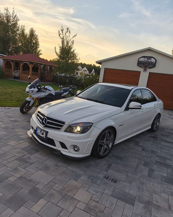 Mercedes c63 AMG