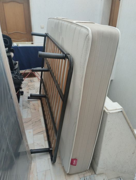 Estrado somier e colchão pikolin