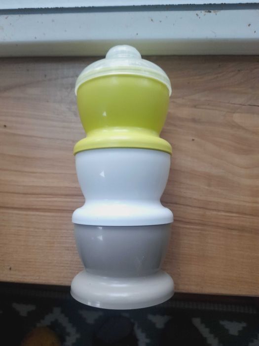 Pojemniki na przekaski dla niemowlat + gratis