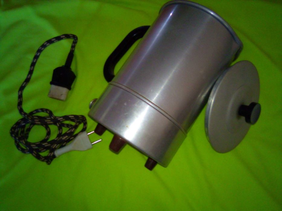 maquina de cachorros e outros  a funcionar