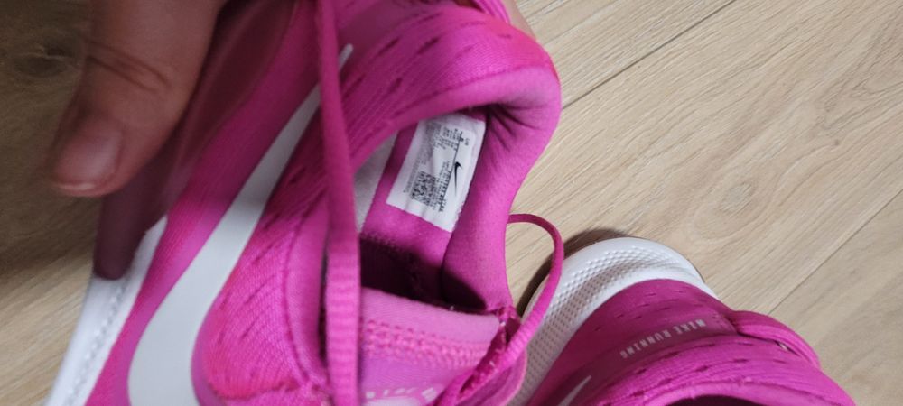 Nike runing adidasy