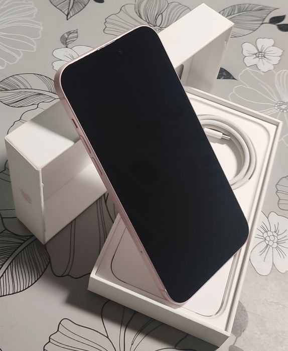 iPhone 15 plus 256 GB różowy - stan idealny