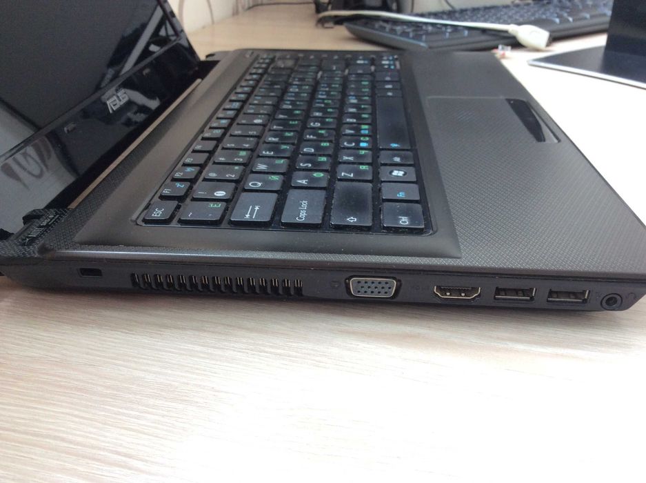 Ноутбук ASUS K42F