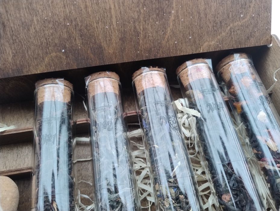 Подарунковий набір чаю чай Кенія преміум королівська вишня туті фрутті