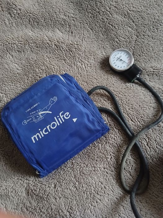 Тонометр механічний Microlife BP AG 1-20 набір