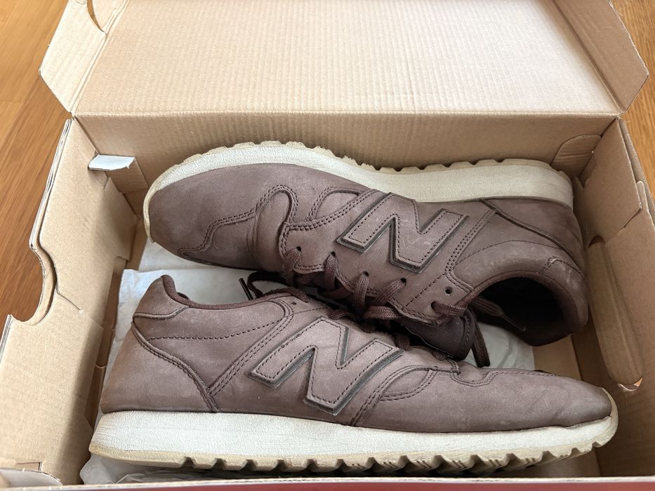 Sapatilhas New Balance originais na caixa