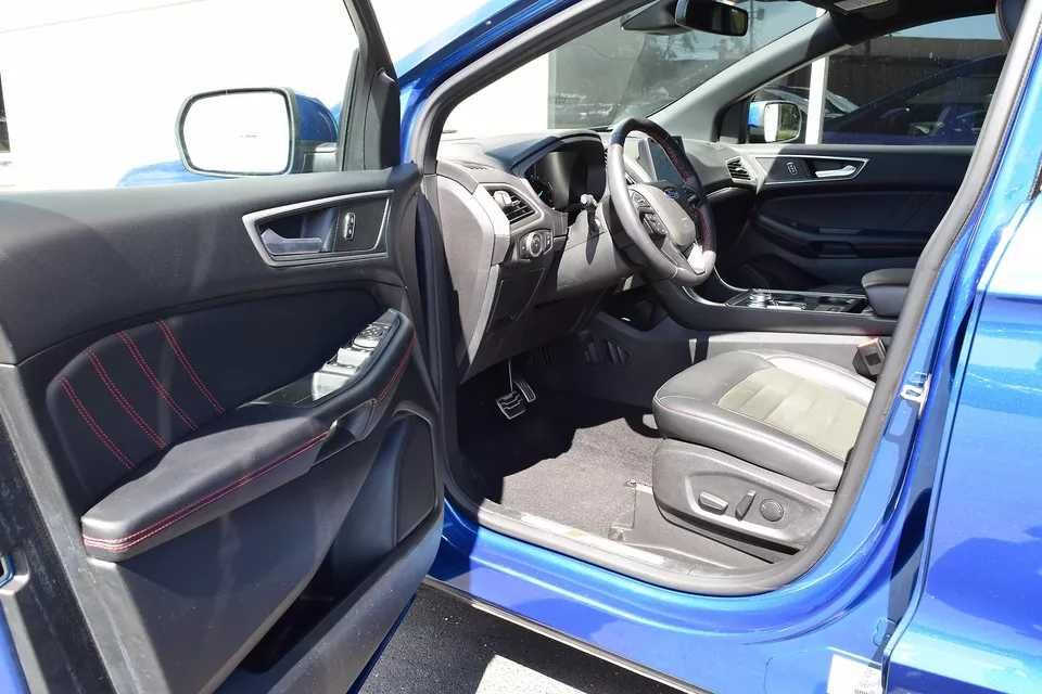 2022 Ford Edge ST-line