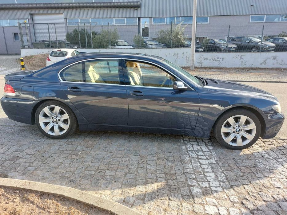 BMW ,série 7 ,V8, GPL, 735I,carro está impecável!