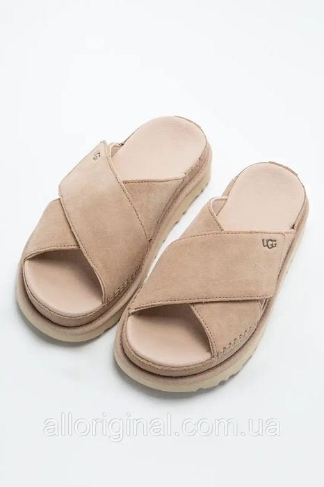 Нові шльопнці Ugg