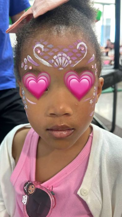 Pinturas faciais e modelação de balões