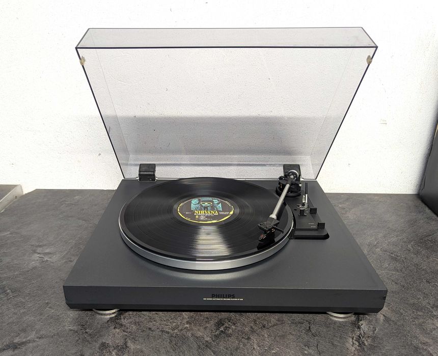Програвач платівок Philips FP 930. Ortofon.