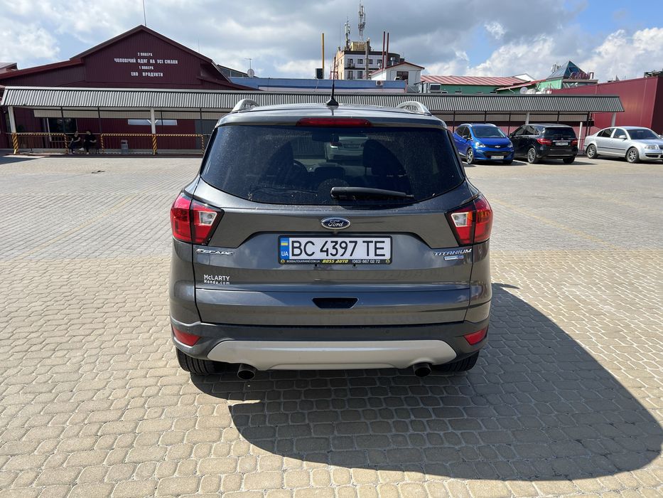 ТЕРМІНОВО! Ford Escape 2019