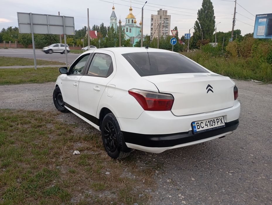 автомобіль  Сітрoен 2013рв 1.6дизель