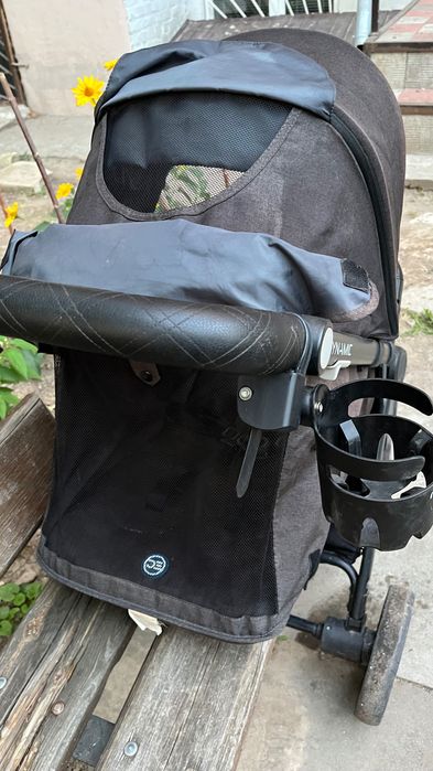 Коляска прогулочная