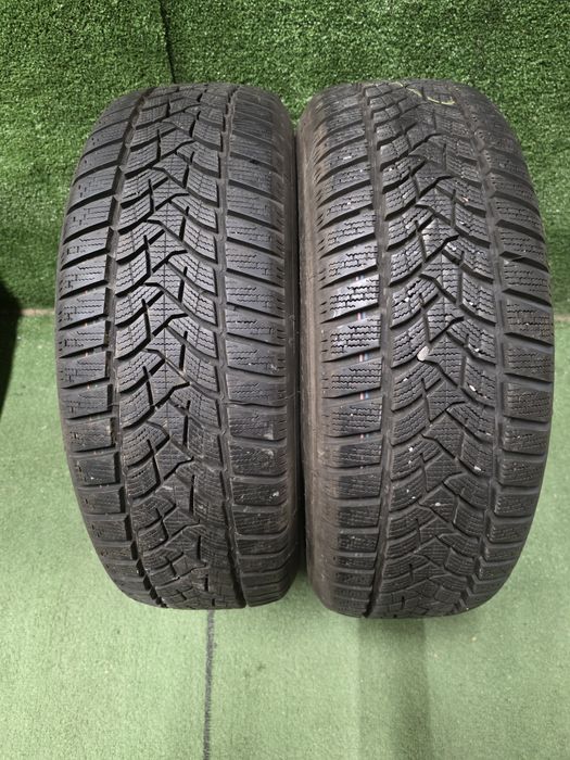 Sprzedam opony zimowe Dunlop  7mm  205/60R16