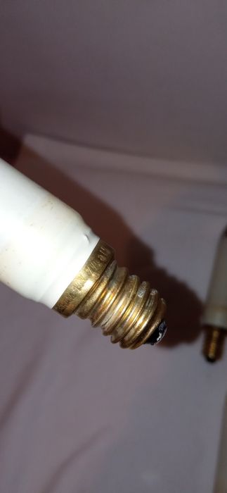 Stare zapasowe żarówki świecowe Hellum 14V 7 W 10 sztuk sprawne