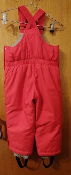 Calças com peitilho para neve tamanho 3 anos