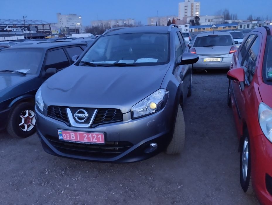 Продам   2012р Авто на повном ходу максимальная  коомплектация  Босе .