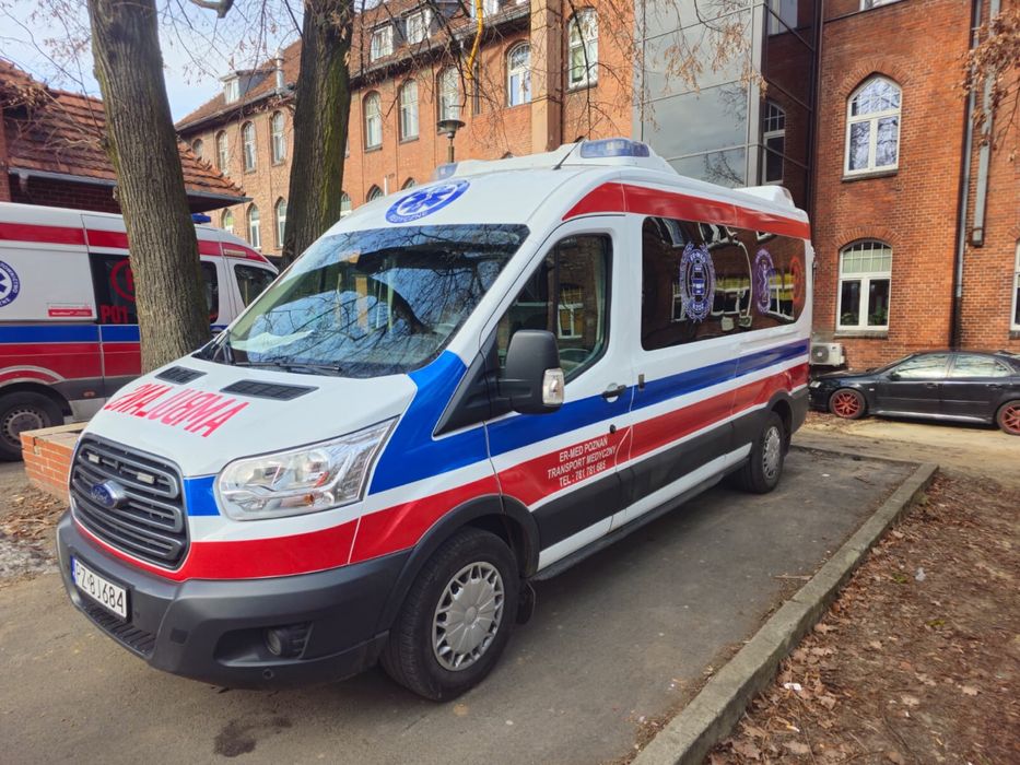 TRANSPORT MEDYCZNY, transport sanitarny, opieka medyczna