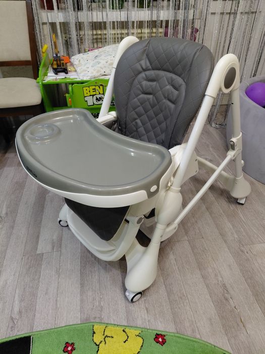 Стільчик для годування Carrello