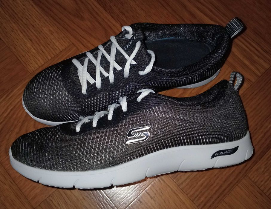 Кросівки Skechers розмір 37.5  24.5 см