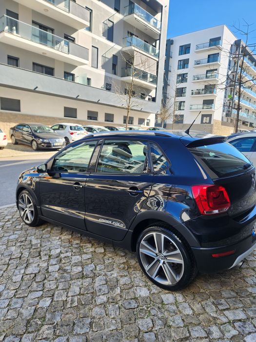 Polo cross motor 1.6 TDI só 144.000 km nacional impecável Aceito retom