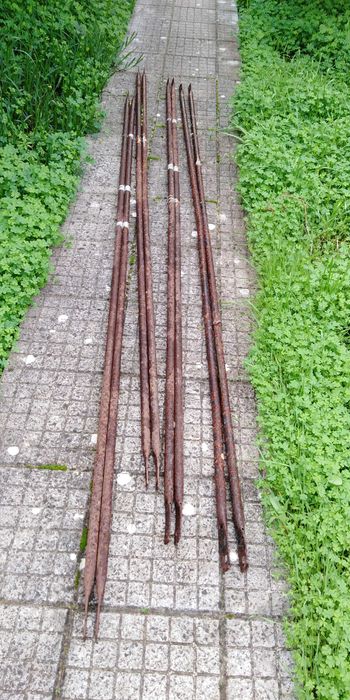 Conjuntos de Pranchas e cruzetas de andaime mais capacete para obra