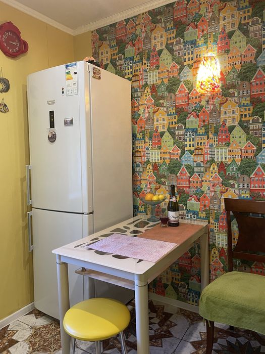 Здам подобово 2к квартиру на Кресі. СВІТЛО НЕ ВИМИКАЮТЬ!