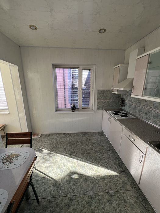 Продаж гарного будинку район Світанку  390 квм