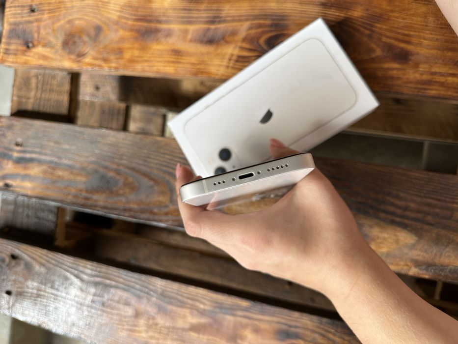 iPhone 13 256GB Starlight (Білий)