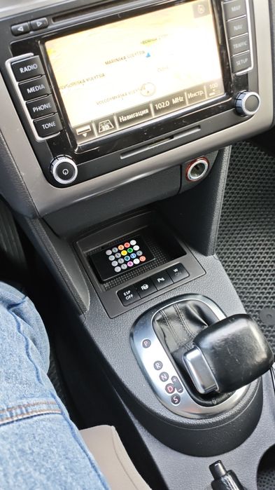 Фольксваген тоуран.