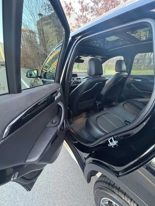 BMW X1 xDrive28i      2019