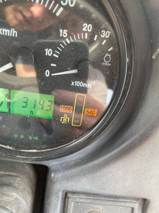 Продам трактор и прицем