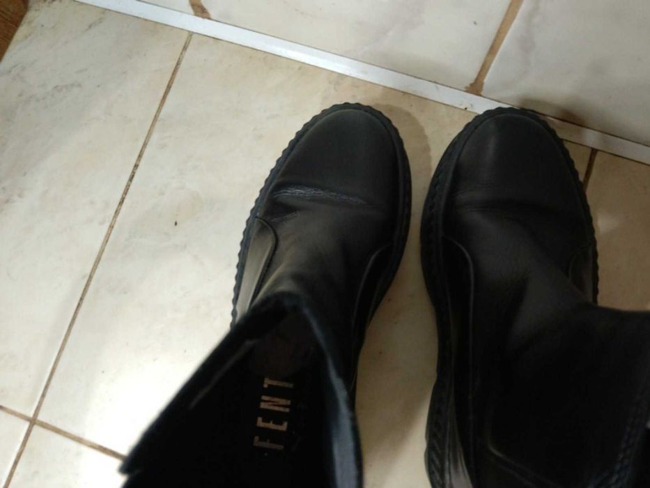 Жіночі черевики майже нові