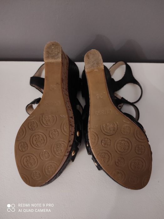 Sandały, buty na koturnie Guess rozmiar 36