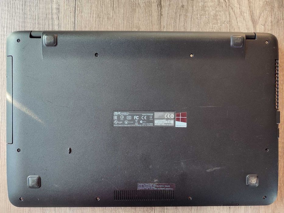 Asus F751L 17.3' i3/8GB Ram/256 SSD/500HDD/Nvidia 820M 2GB/ Win 10/11