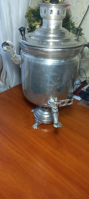 Самовар на дровах.