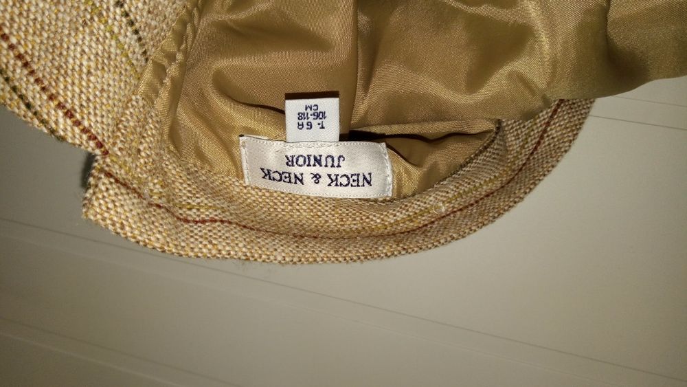 Roupa marca e acessórios