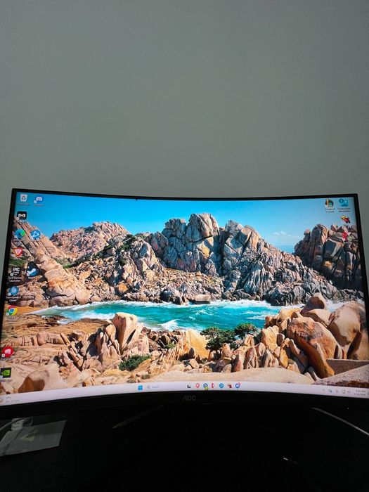 Monitor AOC 32 - 240HZ FHD