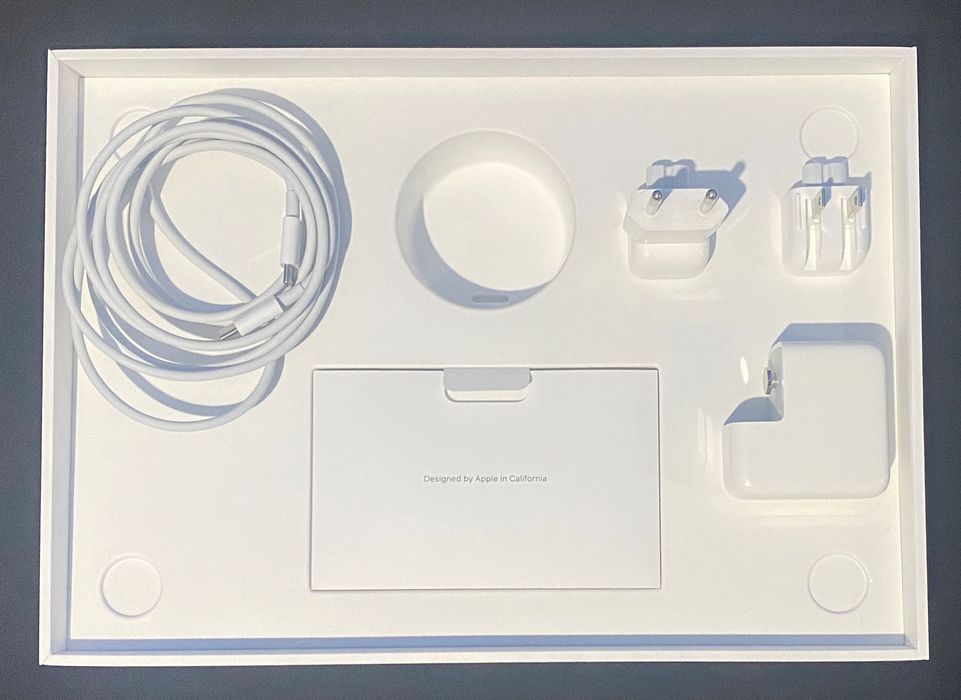 Ноутбук Apple MacBook Air 13” M1 (8GB / 256GB, Space Gray)