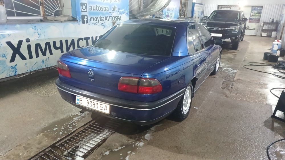 OPEL OMEGA B (седан)