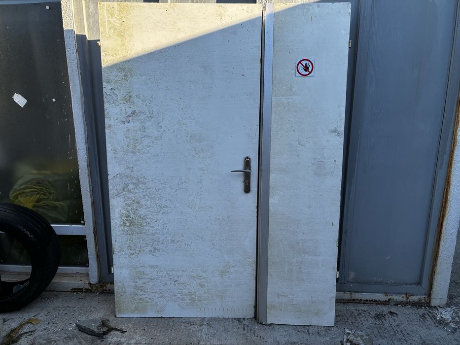 Drzwi stalowe techniczne