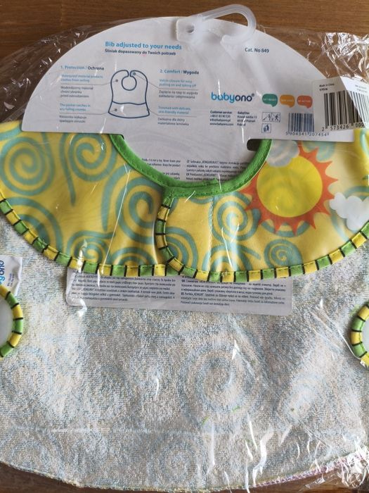 Nowy ladny śliniaczek