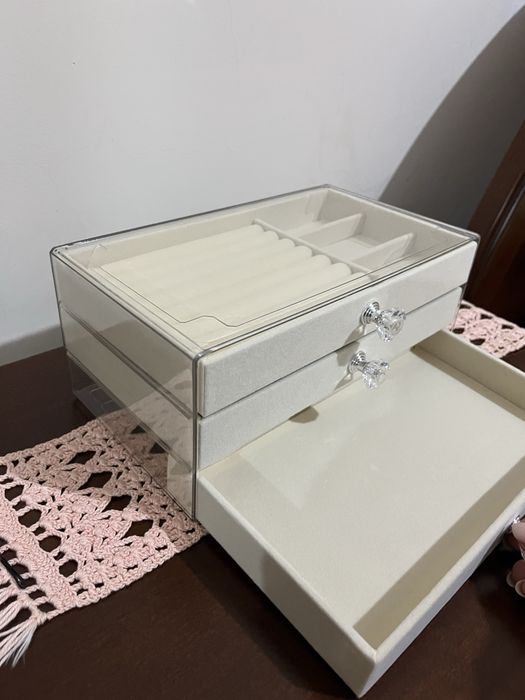Guarda jóias / acessórios Novo !