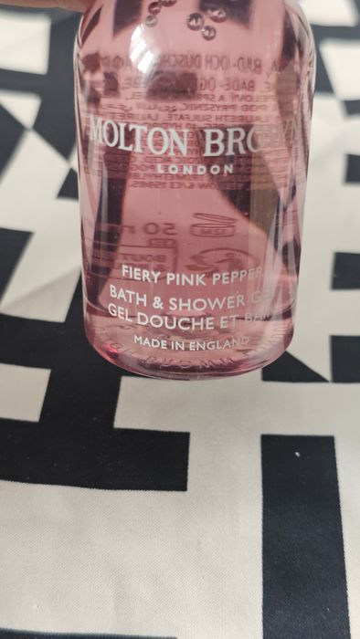 Molton Brown Fiery Pink Pepper, żel pod prysznic 50 ml