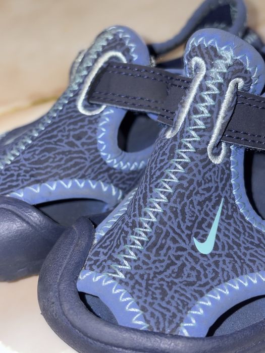 Сандалі Nike літні на хлопчика 13,5 см ступня