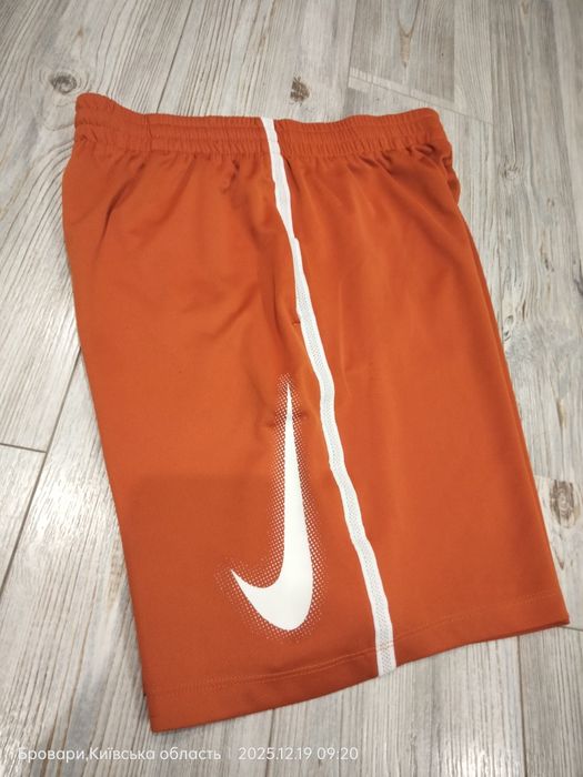 Продам шорти NIKE M
