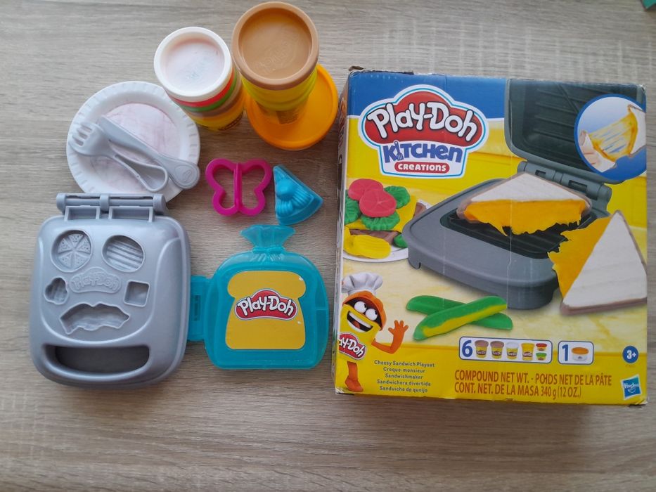 Набір для ліпки, формочки для пластиліну Play-Doh.