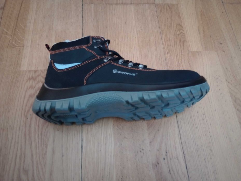 Buty ochronne zimowe .