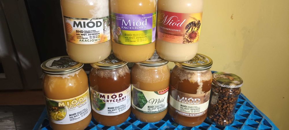 Miód pszczeli z wlasnej pasieki.